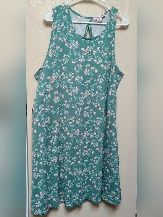 Dresses & Skirts - Floral A-Line Tank Dress
